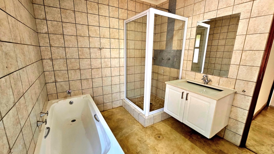 4 Bedroom Property for Sale in Pecanwood Estate North West